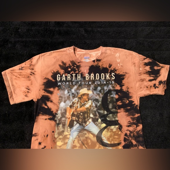 Hanes Beefy Women’s Garth Brooks World Tour 2014-15 Bleached M T-shirt Pre-Owned - Picture 4 of 7